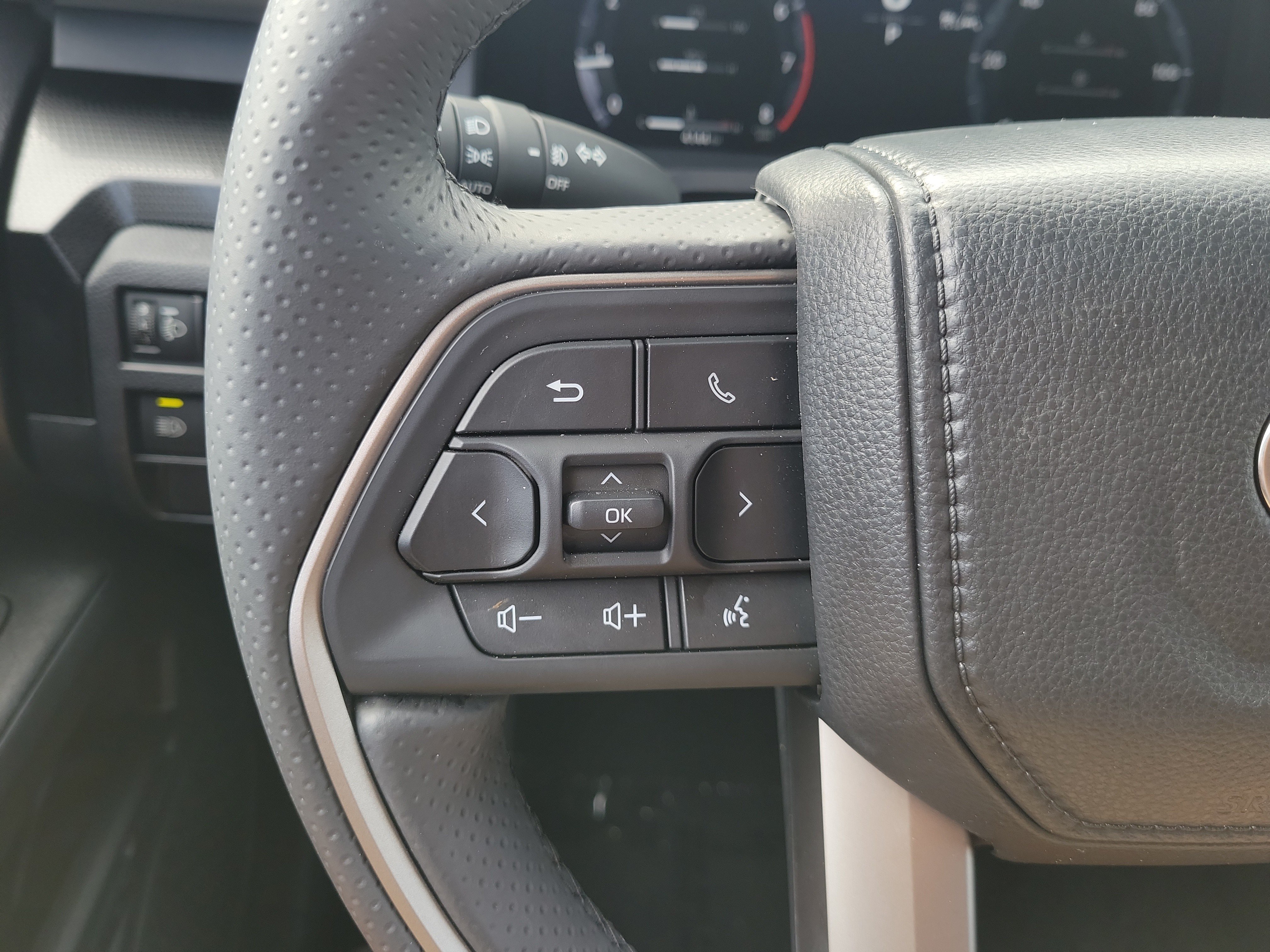 Used 2026 Toyota 4Runner Limited AWD/4WD image 24