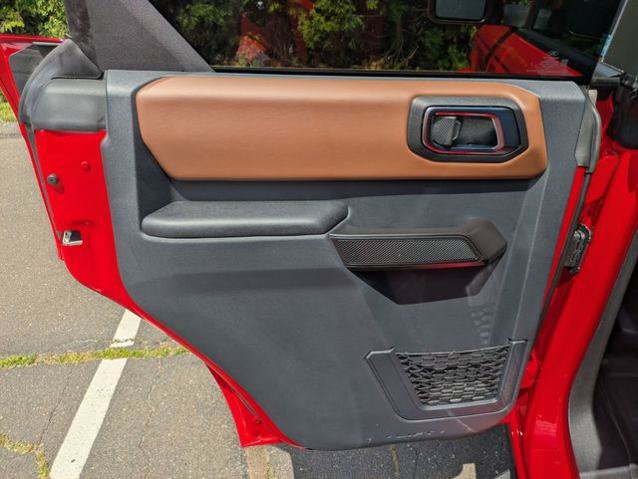 Certified 2024 Ford Bronco Outer Banks AWD/4WD image 28