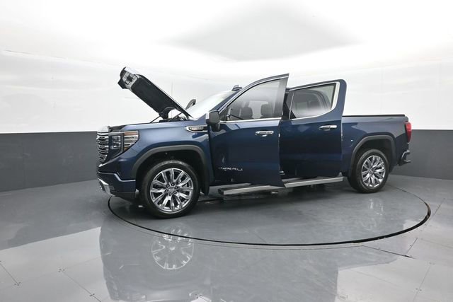 Used 2022 GMC Sierra 1500 Denali w/ Denali Reserve Package image 44