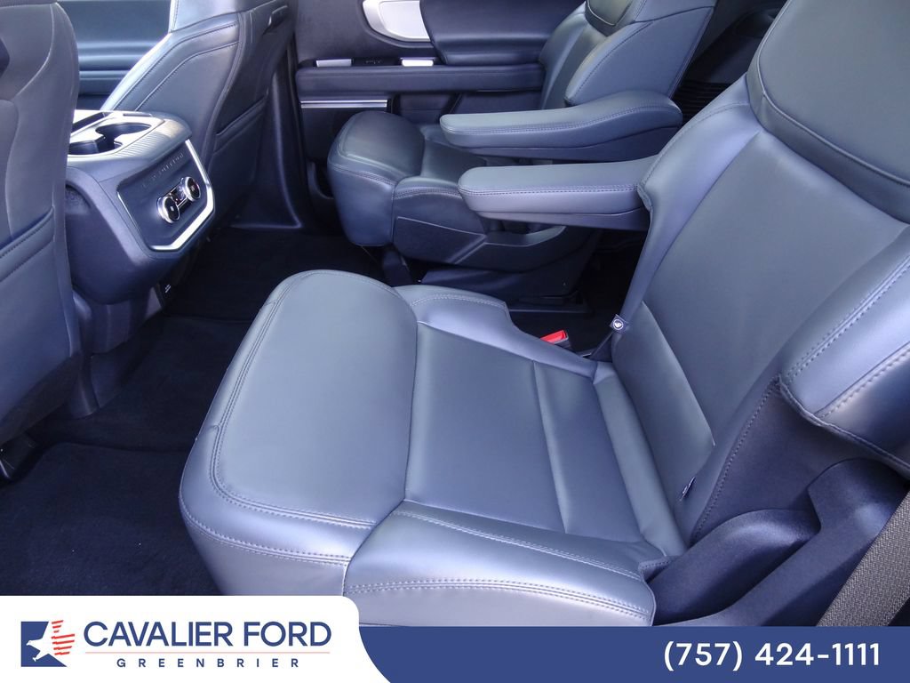 Certified 2026 Ford Expedition Active AWD/4WD image 8