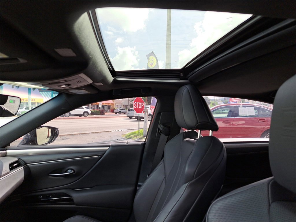 Used 2022 Lexus ES 350 F Sport image 14