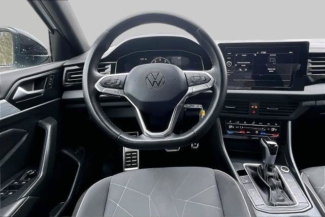 Used 2025 Volkswagen Jetta Sport FWD image 6