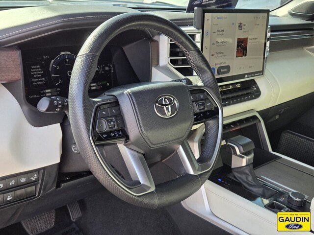 Used 2023 Toyota Sequoia Capstone AWD/4WD image 20