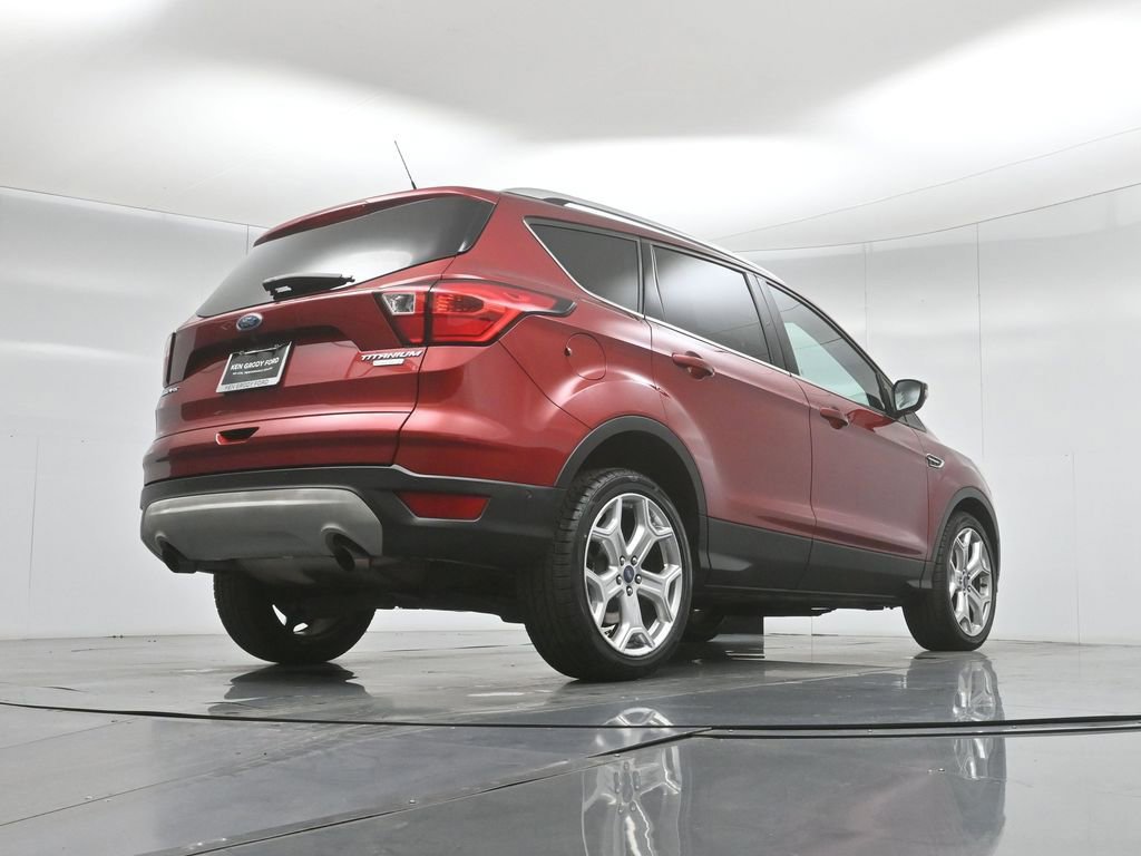Certified 2019 Ford Escape Titanium image 17