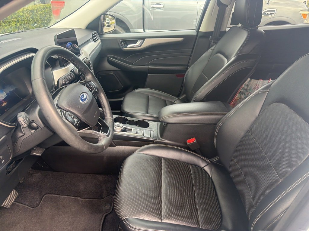 Certified 2022 Ford Escape SEL w/ Technology Package image 8