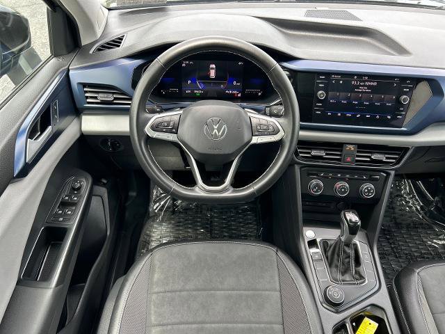 Used 2022 Volkswagen Taos SE w/ Panoramic Sunroof Package AWD/4WD image 5