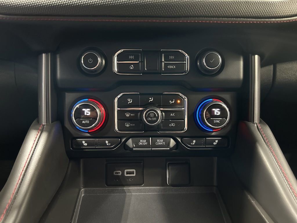 Used 2023 Chevrolet Suburban RST w/ Luxury Package image 22