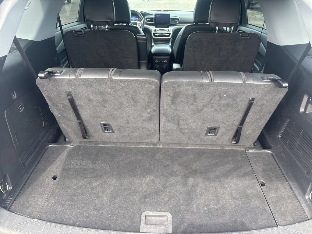 Certified 2023 Ford Explorer XLT w/ Equipment Group 202A AWD/4WD image 20