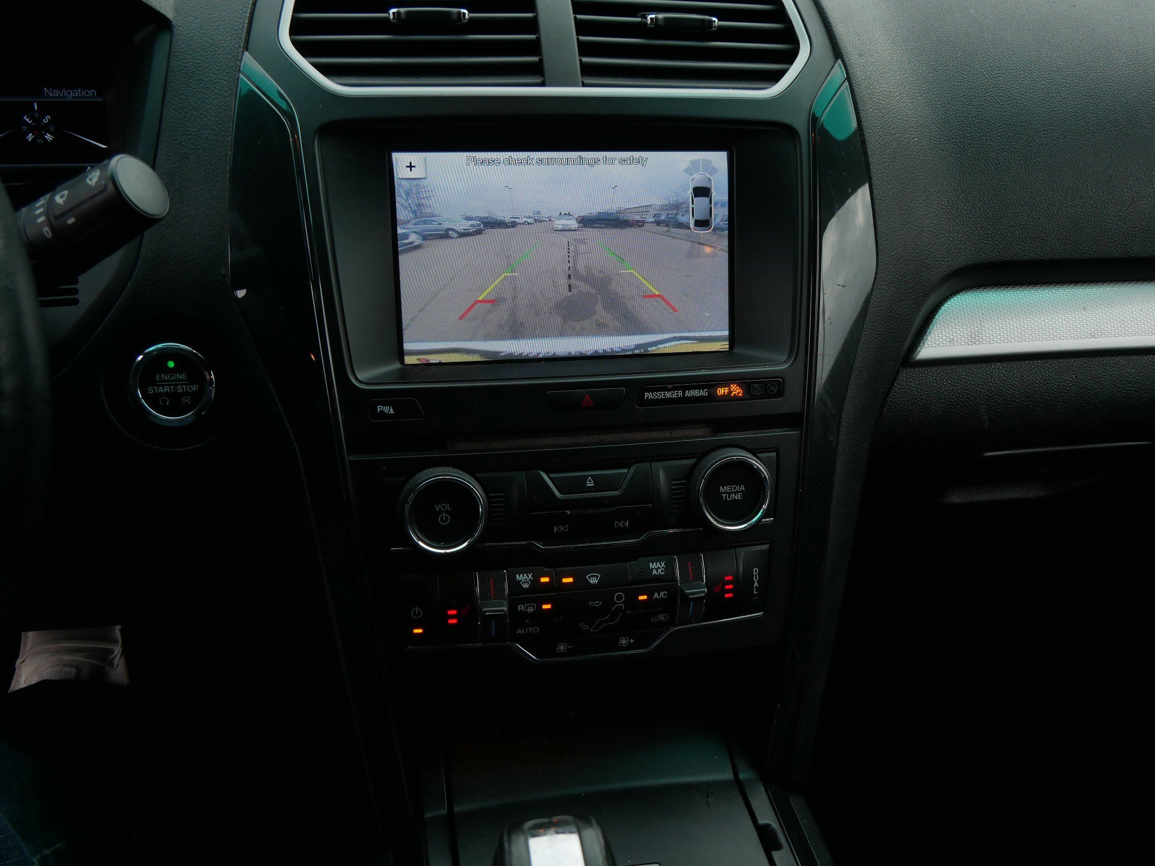 Certified 2017 Ford Explorer XLT w/ Equipment Group 202A image 31