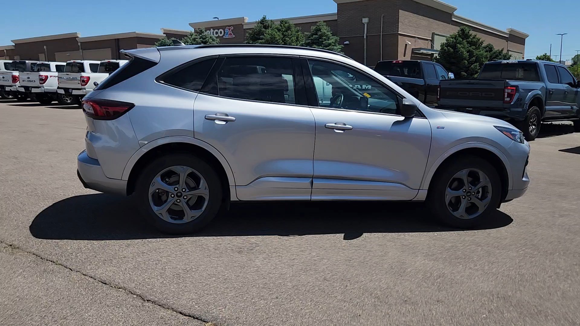 Certified 2024 Ford Escape ST-Line AWD/4WD image 7
