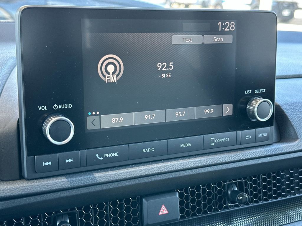 Used 2025 Honda CR-V LX image 17