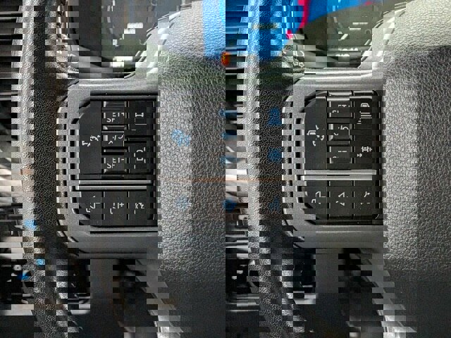 Certified 2023 Ford F250 Lariat w/ Black Appearance Package image 40