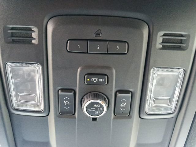 Used 2024 Chevrolet Tahoe Z71 w/ Luxury Package image 25