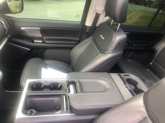 Certified 2025 Ford Expedition Max Platinum w/ Driver's Package AWD/4WD image 14