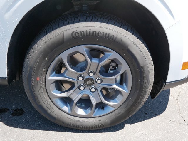 Certified 2025 Ford Maverick XLT w/ XLT Luxury Package AWD/4WD image 6