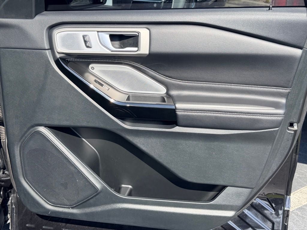 Certified 2023 Ford Explorer ST w/ Equipment Group 401A AWD/4WD image 10