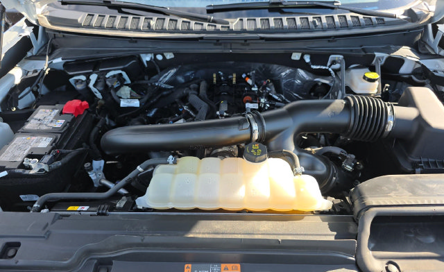 Certified 2025 Ford Expedition Active AWD/4WD image 17