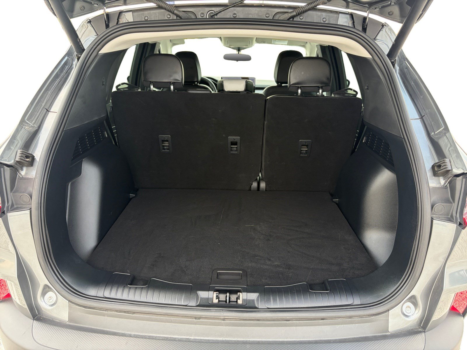 Certified 2025 Ford Escape SE FWD image 23