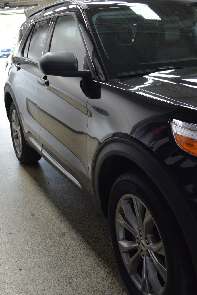Certified 2023 Ford Explorer XLT w/ Equipment Group 202A AWD/4WD image 8