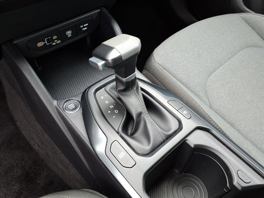 Used 2025 Kia K4 FWD image 17