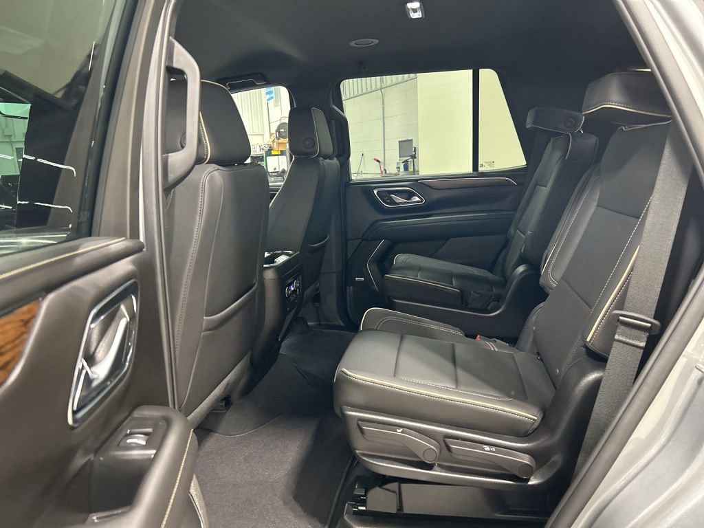 Used 2024 Chevrolet Tahoe Premier AWD/4WD image 29