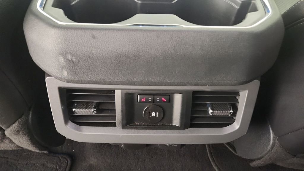 Certified 2024 Ford F250 Lariat w/ Black Appearance Package image 24