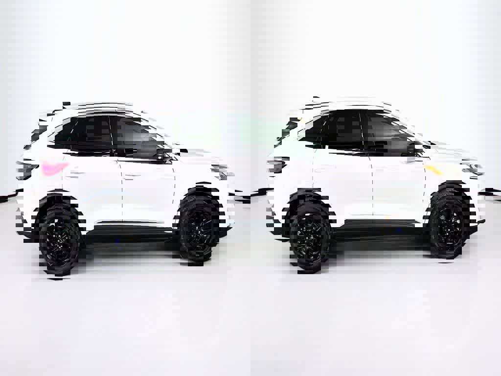 Certified 2022 Ford Escape SE w/ Cold Weather Package image 25