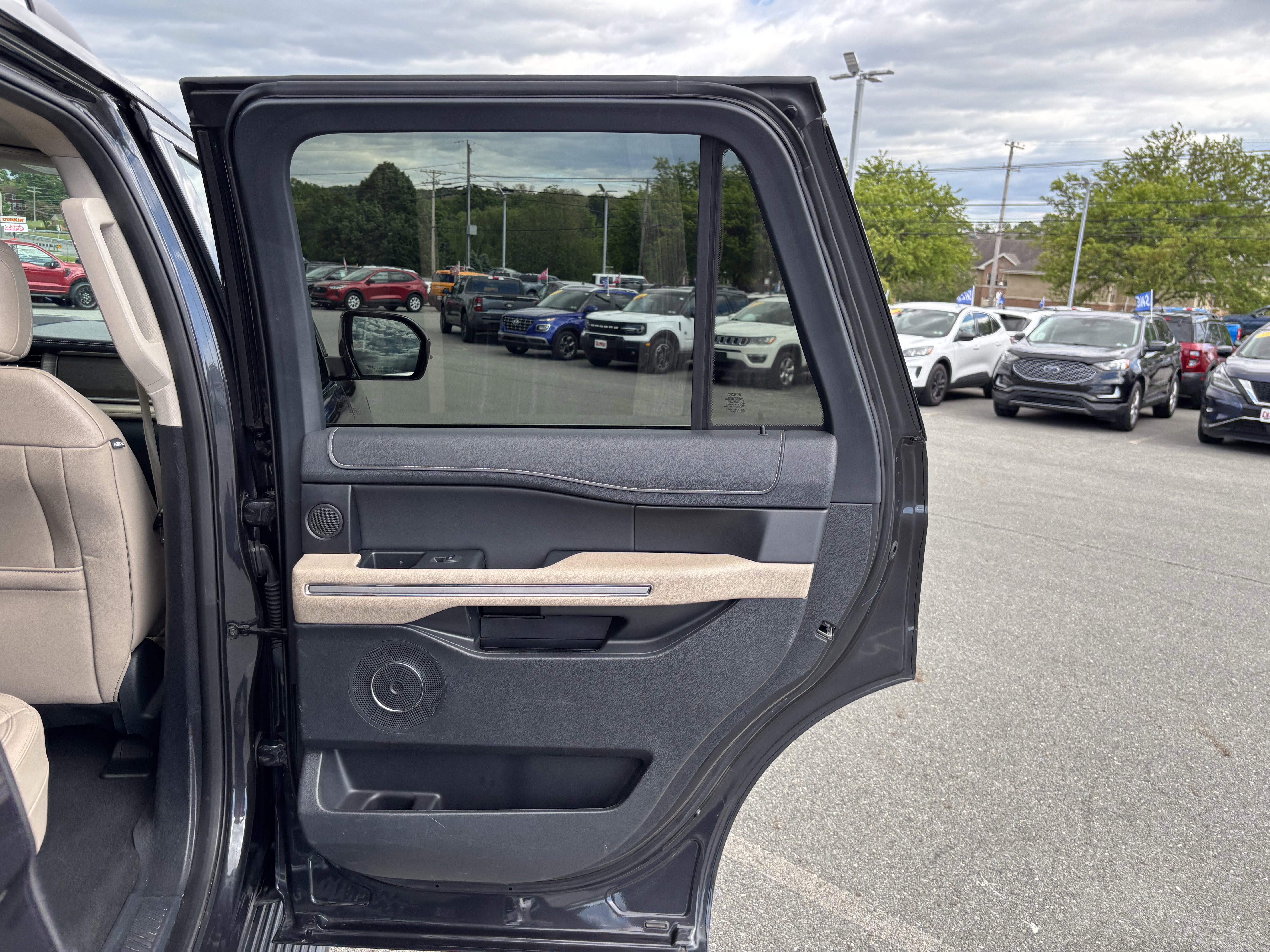 Certified 2024 Ford Expedition Limited AWD/4WD image 36