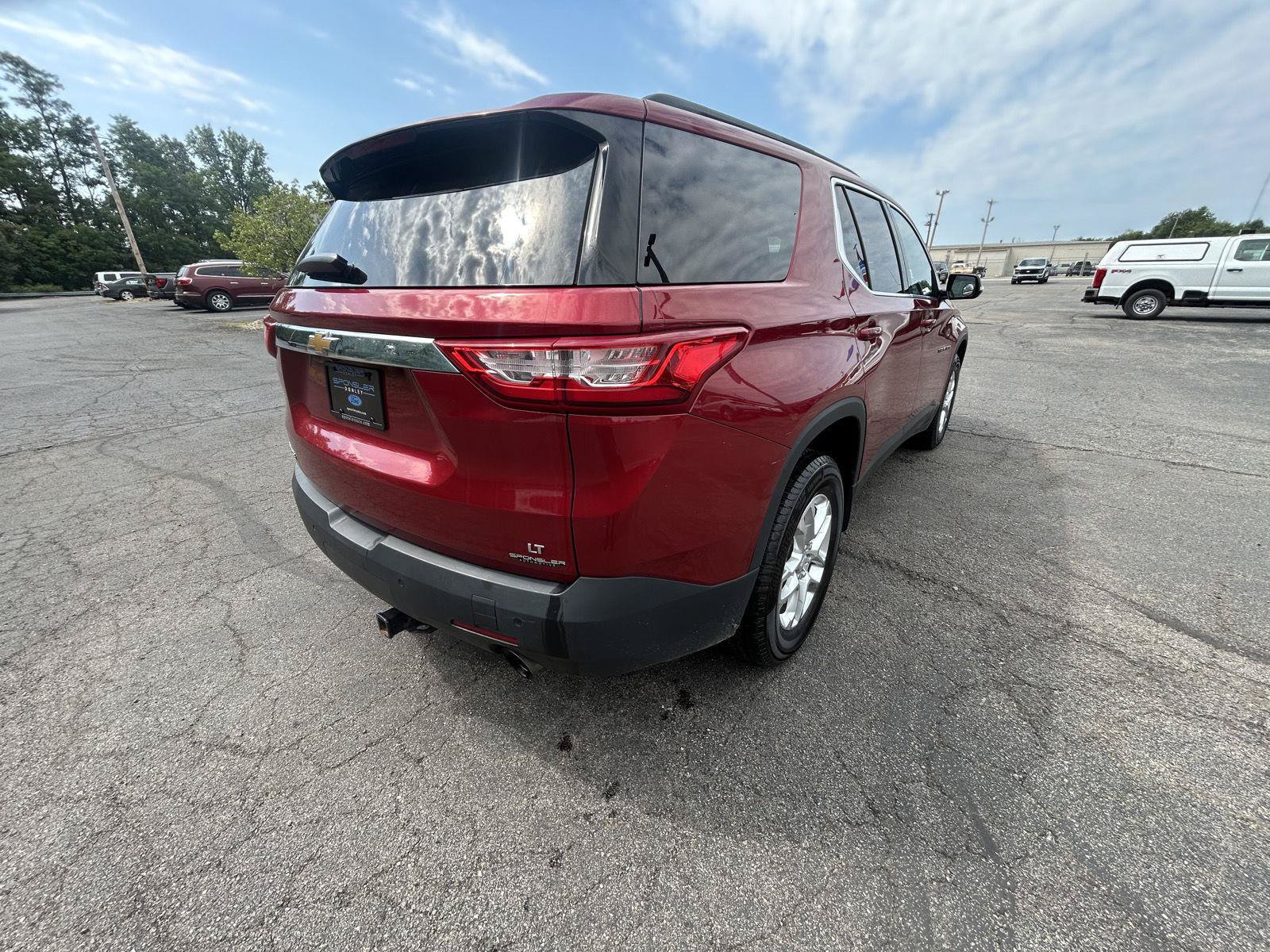 Used 2019 Chevrolet Traverse LT FWD image 19