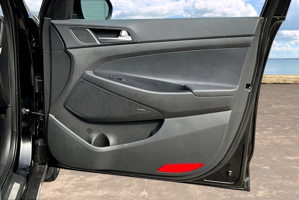 Used 2019 Hyundai Tucson Limited w/ Cargo Package FWD image 30