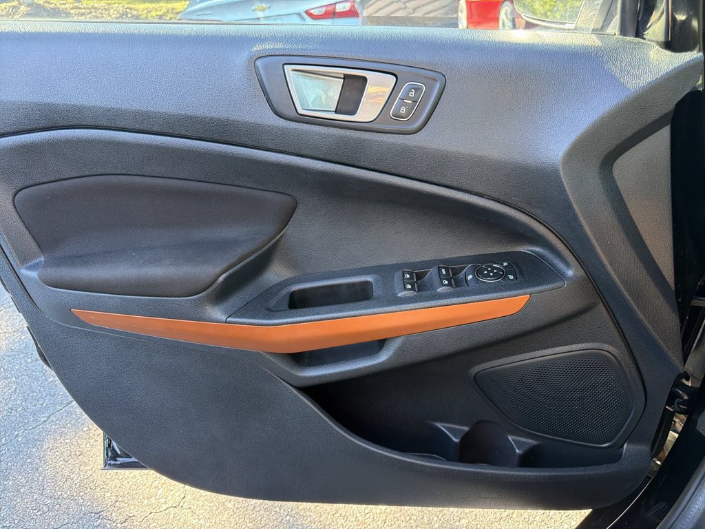 Certified 2021 Ford EcoSport SE w/ SE Appearance Package FWD image 22