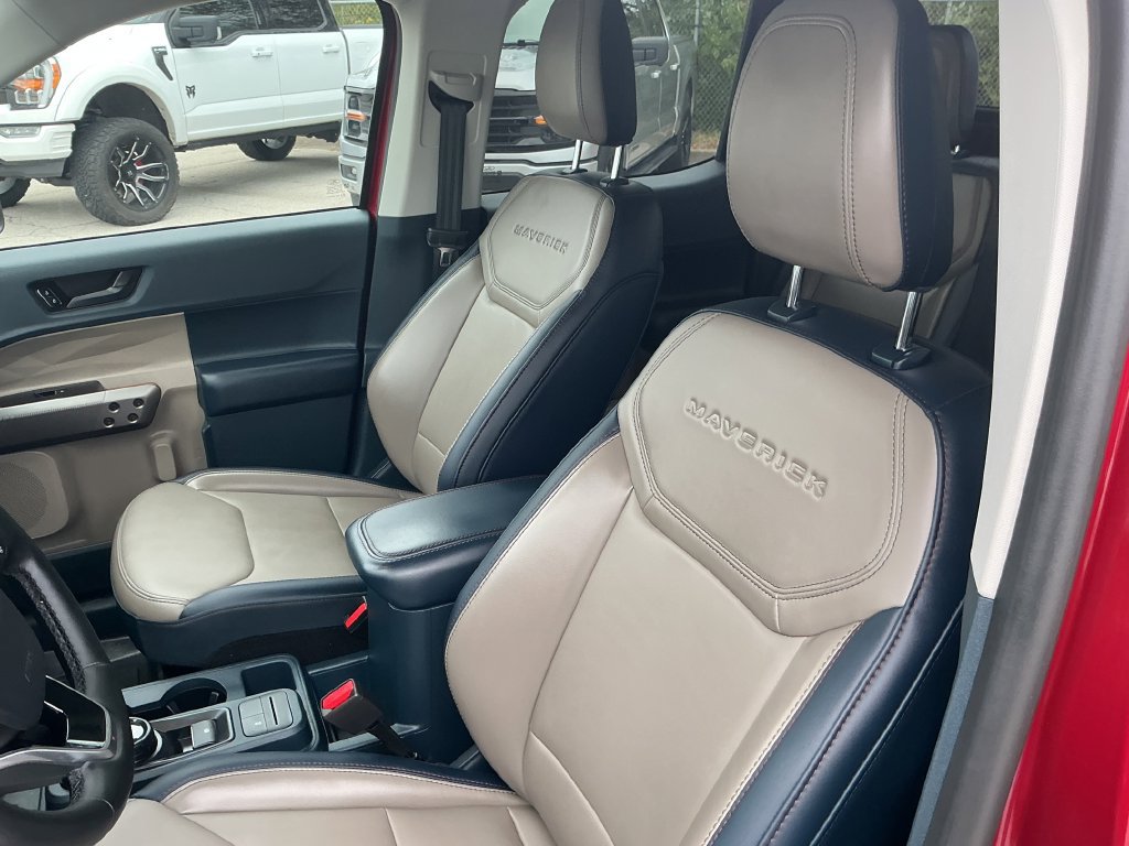 Certified 2025 Ford Maverick Lariat w/ 4K Tow Package AWD/4WD image 23