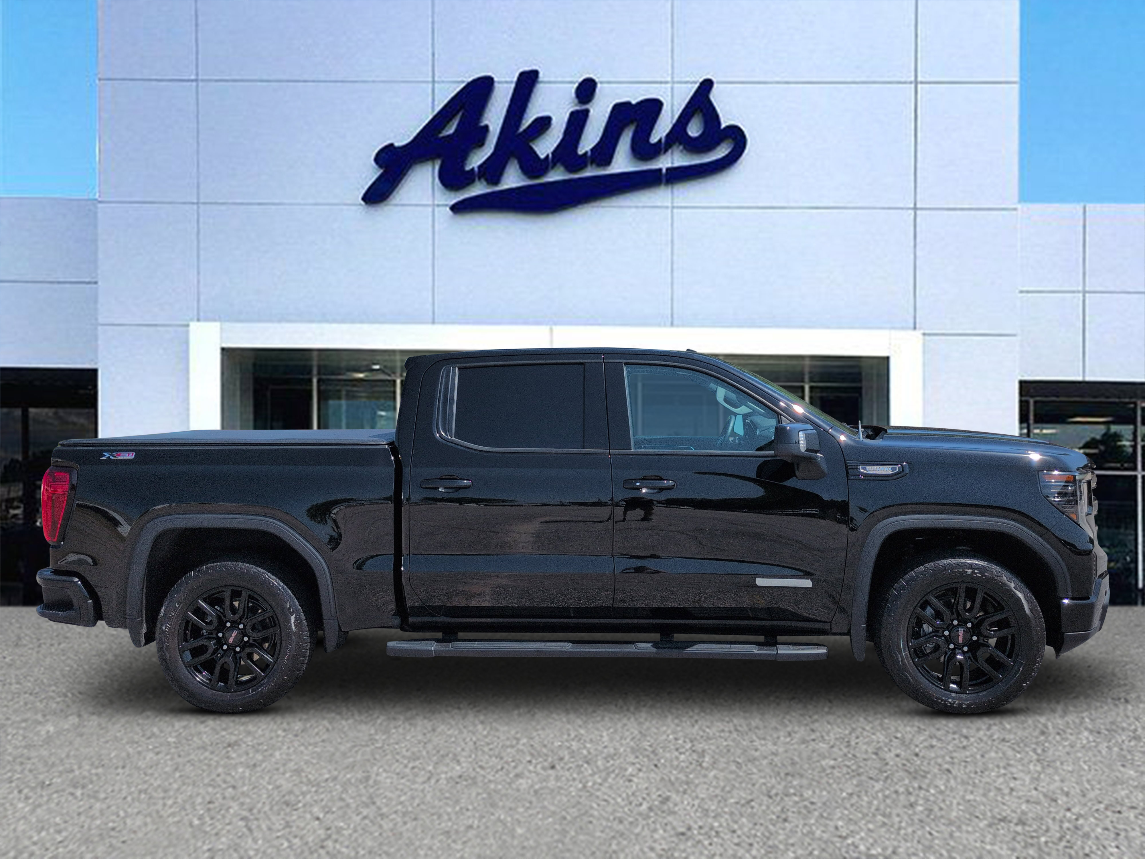 Used 2025 GMC Sierra 1500 Elevation w/ Elevation Premium Package