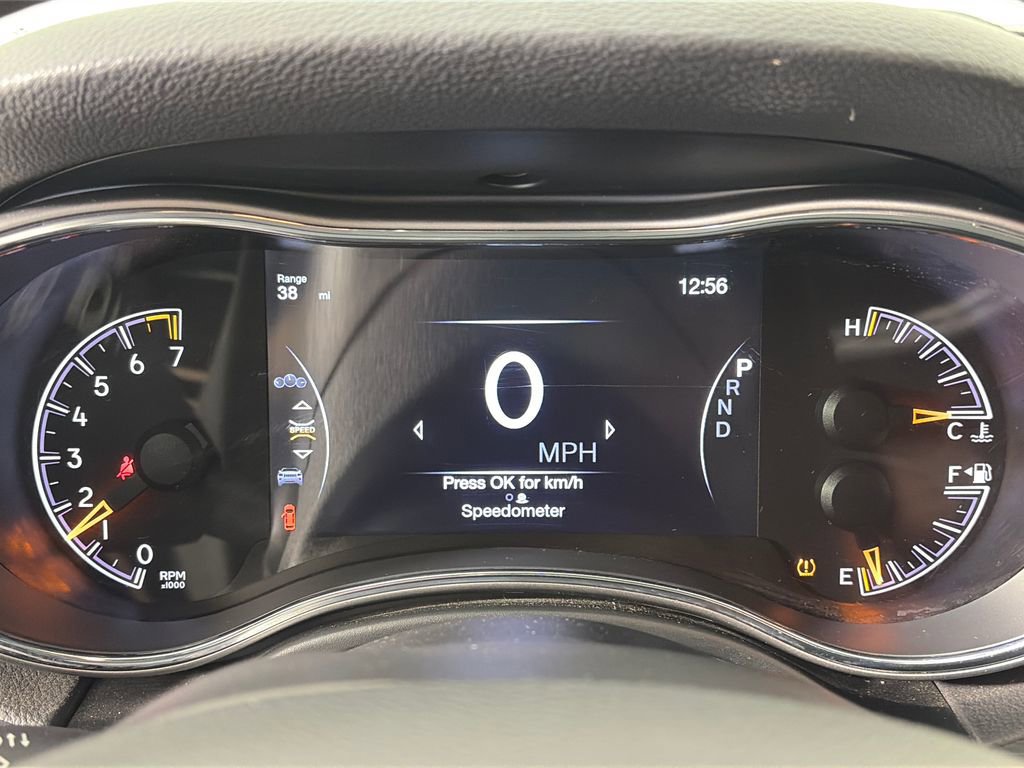 Used 2019 Jeep Grand Cherokee Altitude image 15