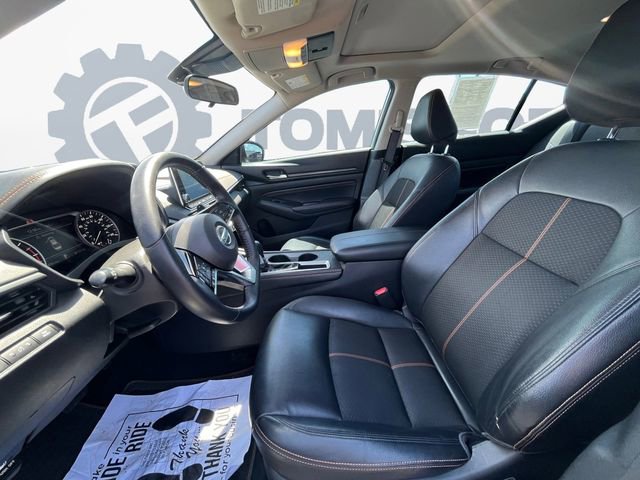 Used 2020 Nissan Altima 2.5 SR w/ Premium Package FWD image 11