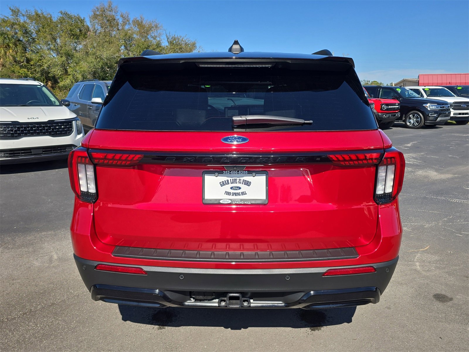 Certified 2025 Ford Explorer ST-Line w/ Premium Package image 5