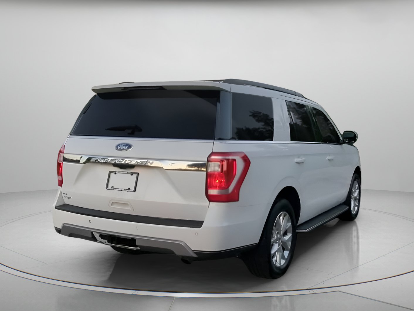 Certified 2021 Ford Expedition XLT RWD image 27