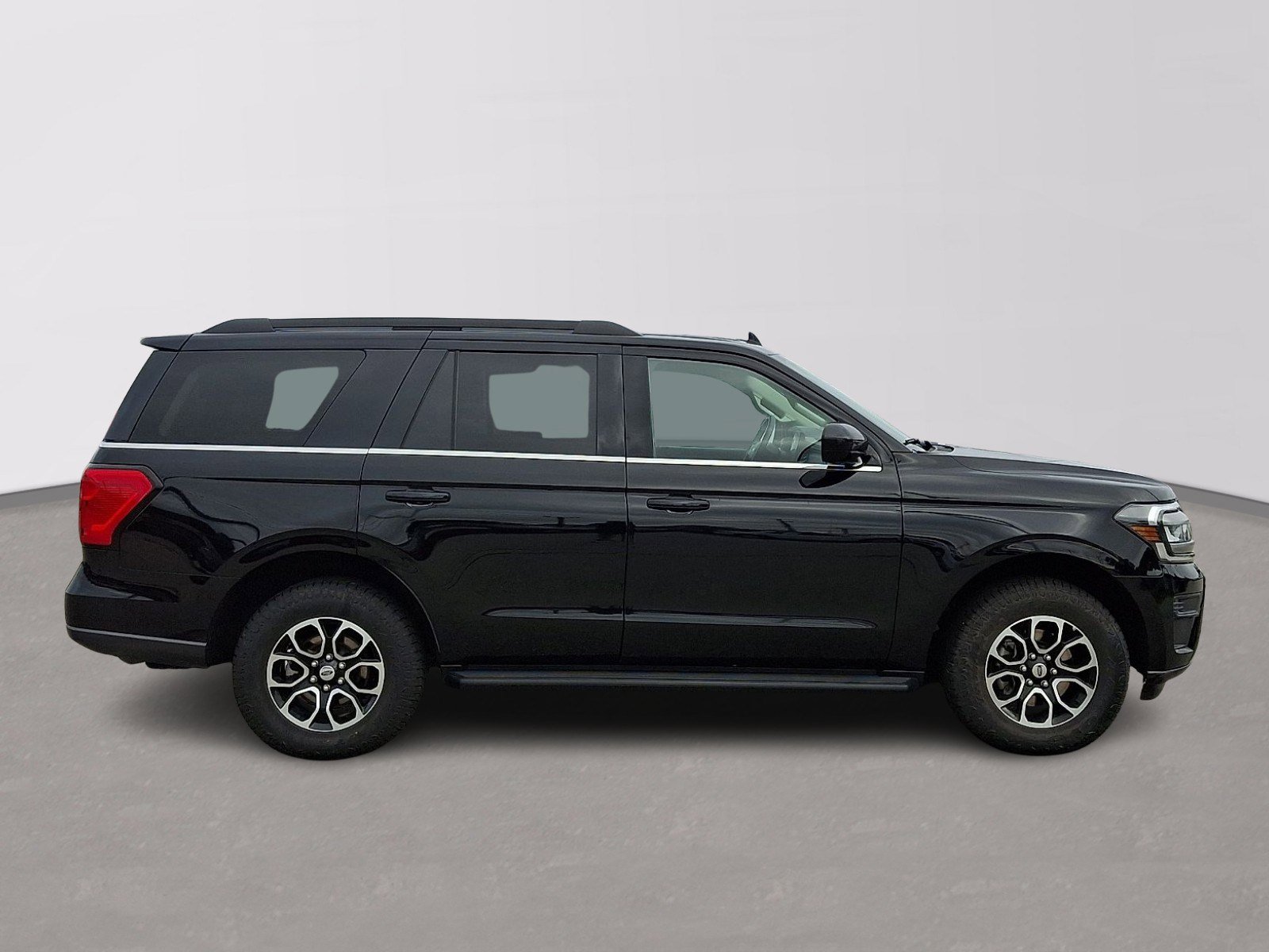 Certified 2024 Ford Expedition XLT AWD/4WD image 7