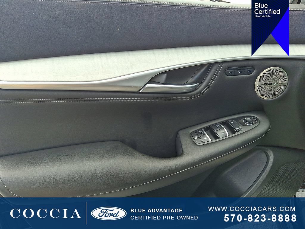 Used 2019 INFINITI QX50 Essential w/ Sensory Package AWD/4WD image 12
