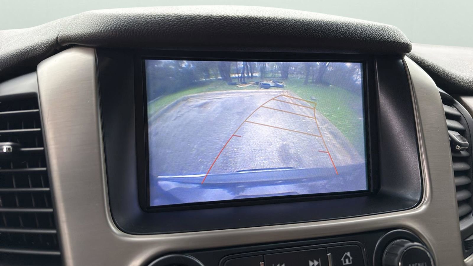 Used 2018 GMC Yukon Denali w/ Denali Ultimate Package image 17