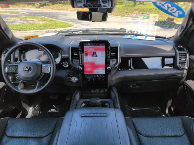 Used 2025 RAM 1500 Limited AWD/4WD image 15