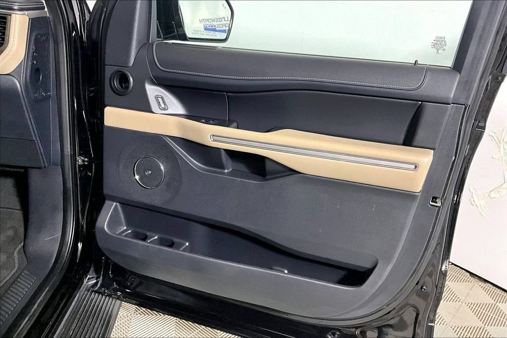 Certified 2024 Ford Expedition Limited AWD/4WD image 19