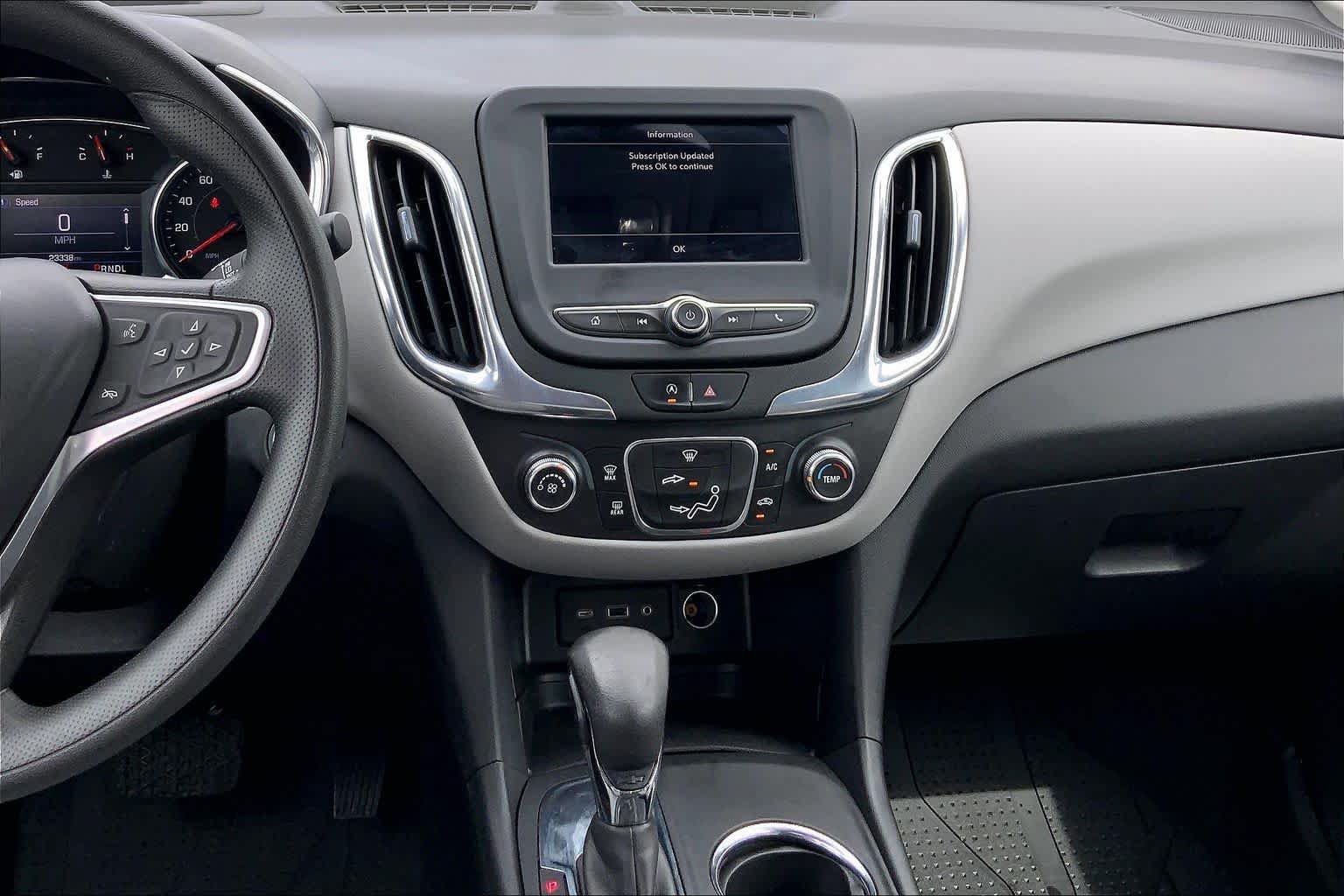 Used 2023 Chevrolet Equinox LS w/ LS Convenience Package FWD image 7