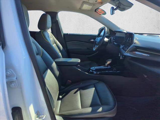 Used 2025 Chevrolet Trax ACTIV w/ Driver Confidence Package image 24