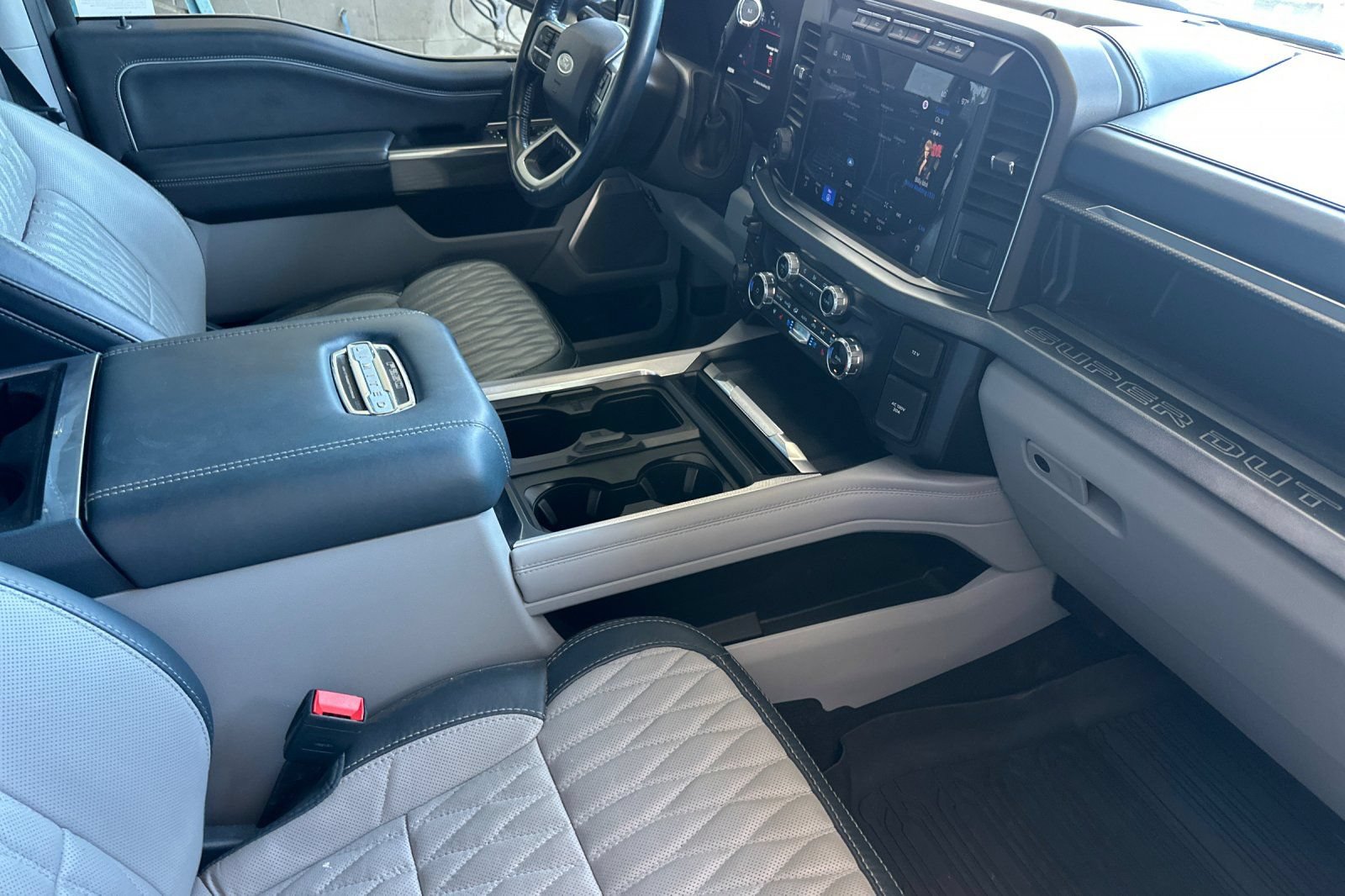 Certified 2024 Ford F250 Limited w/ FX4 Off-Road Package AWD/4WD image 15