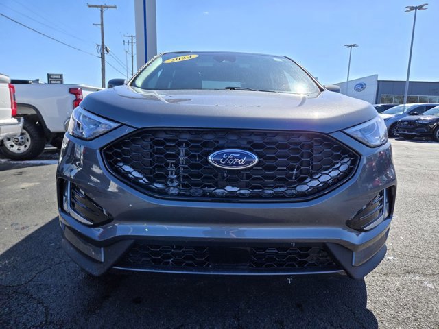 Certified 2024 Ford Edge ST-Line AWD/4WD image 8