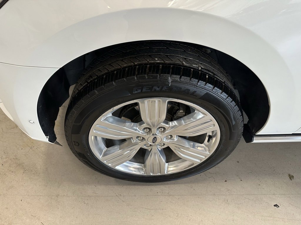 Certified 2024 Ford Expedition Max Platinum image 29