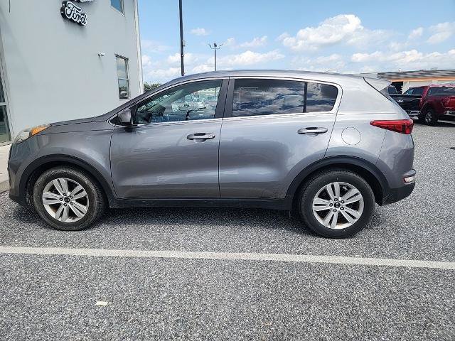 Used 2017 Kia Sportage LX FWD image 2
