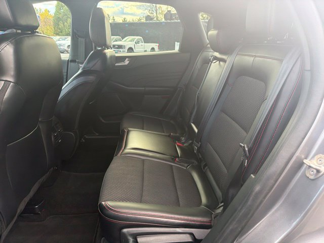 Certified 2025 Ford Escape ST-Line Select AWD/4WD image 29