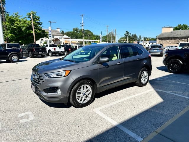 Certified 2021 Ford Edge SEL w/ Cargo Accessory Package AWD/4WD image 7